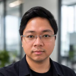 Portrait of Lawrence Velasco, software solutions developer and AI specialist
